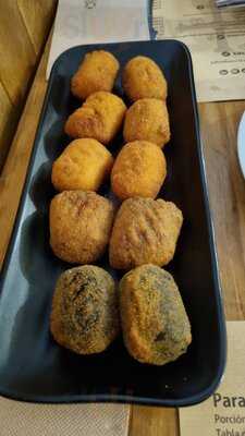 Sidreria Casa Lulo - Restaurante Asturiano