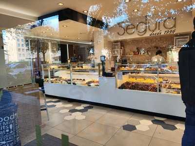 Pasteleria Horno De Pan Segura