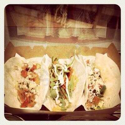 Fat Boy Tacos Y Burritos