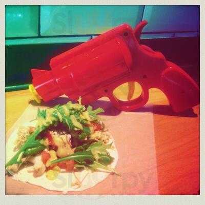 Fat Boy Tacos Y Burritos