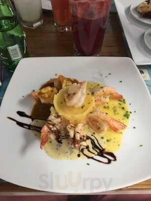 La Batea Fish Market