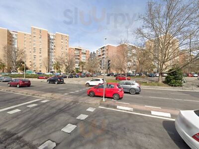 Cafe De La Estacion Aluche (salida De Cercanias)
