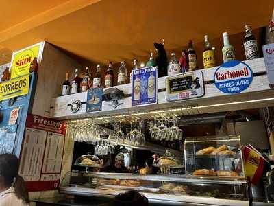 Los 60 Gastro Bar