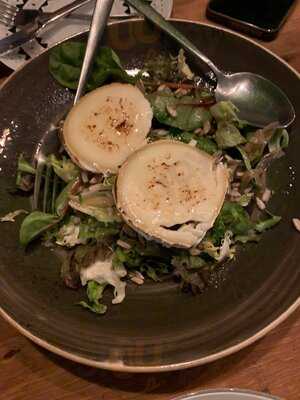 Jumping By La Tirolina