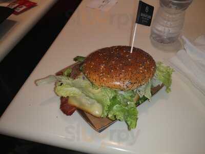 Mc Donald's Plaza Castilla