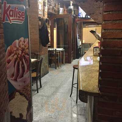 Bar El Minuto - Photo 8