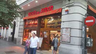 Bar Cervecería Tapas Y Pinchos