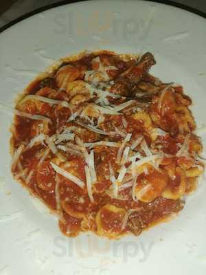 La Piccola Restaurante