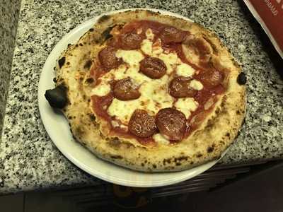 La Piccola Restaurante