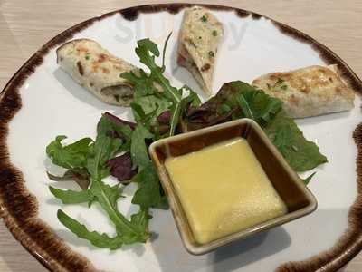 Ginos Novedades Plaza Carlos Trías Bertran