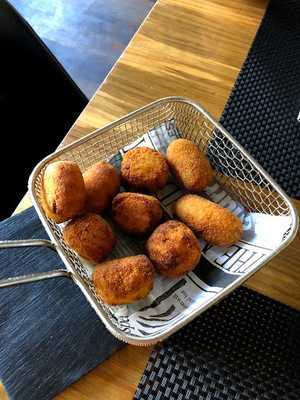 Calle Raimundo Fernandez