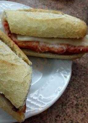 Cafetería Bocadillería Cervecería Castilla