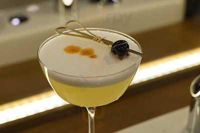 Compadre Barber's Club