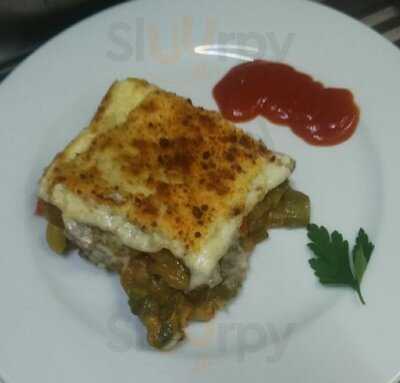 Bar Cafetería Diez Hoyos