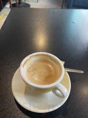 Bar Cafetería Diez Hoyos