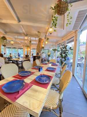 Noa Life & Restaurant