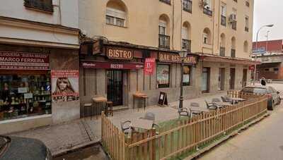 Bistro Bar Restaurante - Photo 8