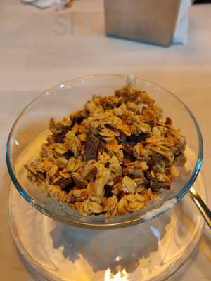 Panines Cafetería Y Pandería