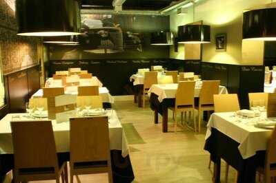 La Mafia Se Sienta A La Mesa