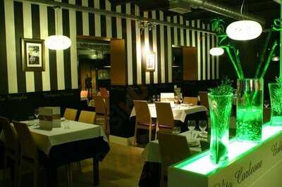 La Mafia Se Sienta A La Mesa