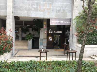 La Estación De Basílica