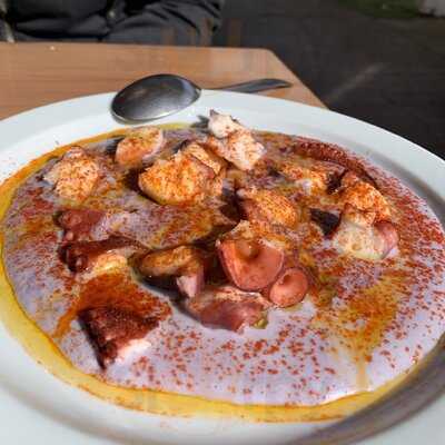 Restaurante Y Al Vino Al Vino