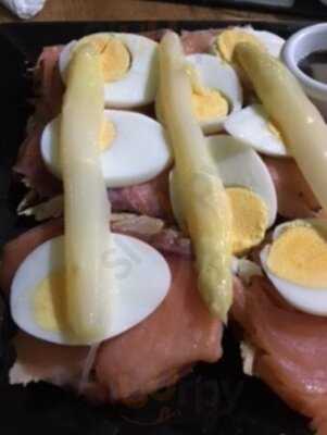 Cervecería Restaurante Literatos 23