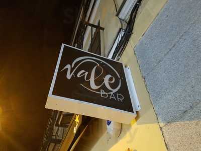 Vale Bar