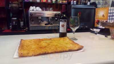 Taberna La Cañería Y Empanada Magerit