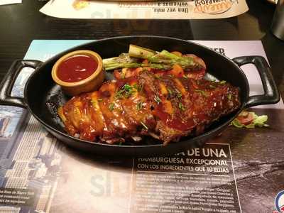 Foster's Hollywood Guzmán El Bueno