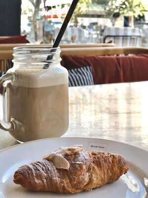 Crustó Bakery Padre Damián