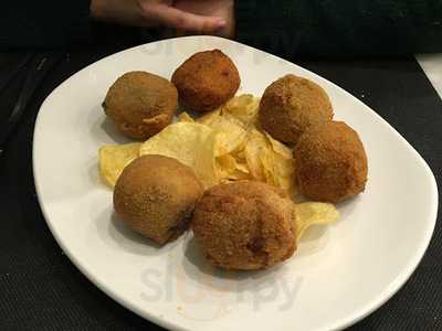 Cotico Bar And Resto