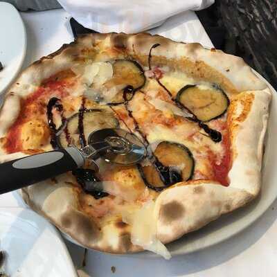 La Tagliatella C.c. Islazul, Madrid