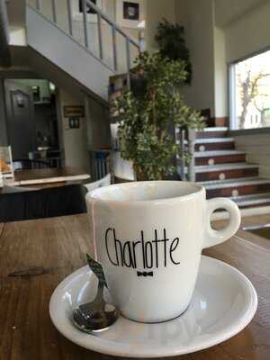 Charlotte Coffee Lounge Gastrobar & Gin