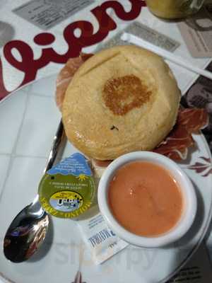 Viena Capellanes - Photo 8