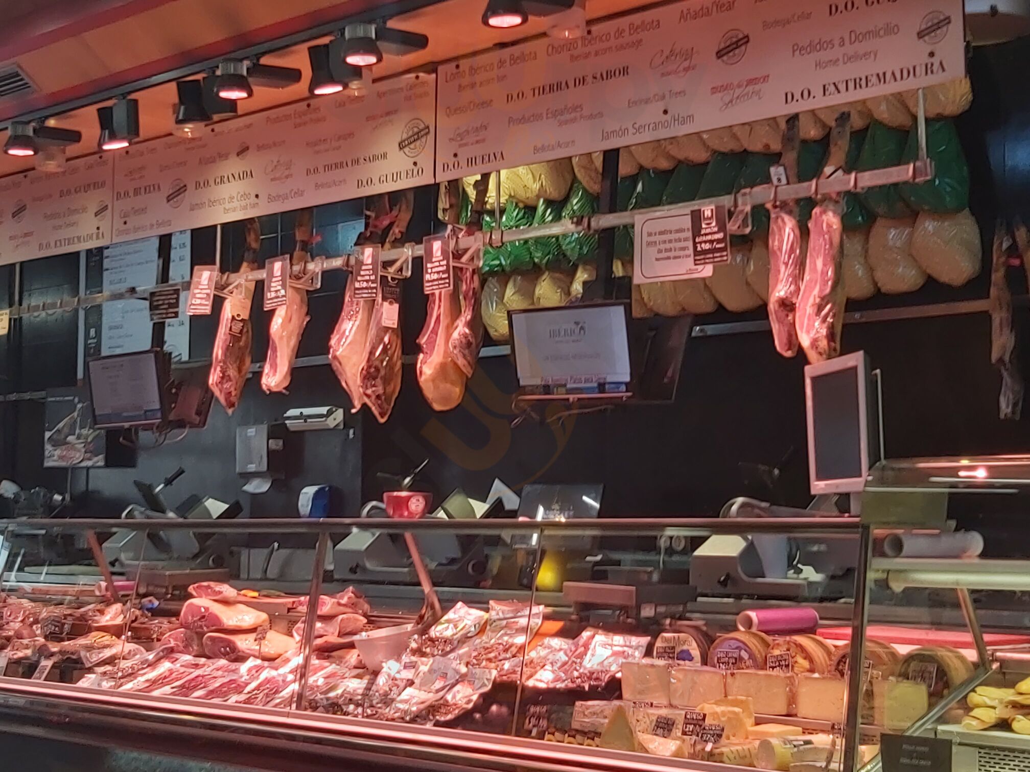 Museo Del Jamon Alcala