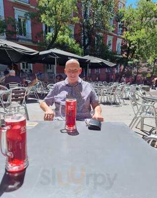 Cervecería 100 Montaditos