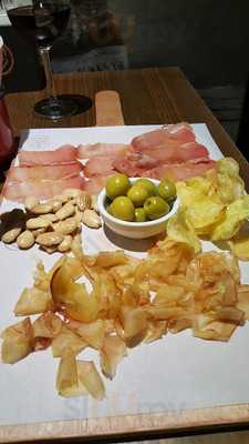 Taberna Del Volapié Santa Engracia