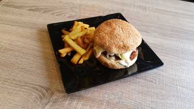 Paif, Café-gastrobar