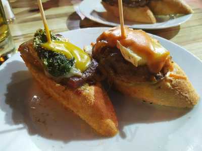 Lizarrán Bar - Photo 8