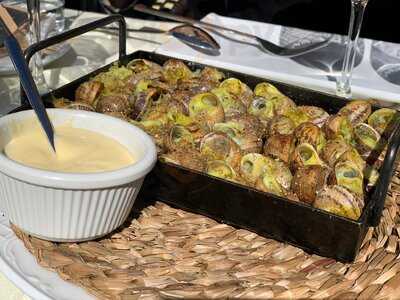 La Divina De Castellana