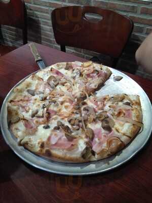 Al Gusto Pizzeria