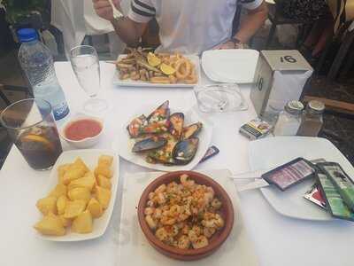 Cafetería Los Arcos