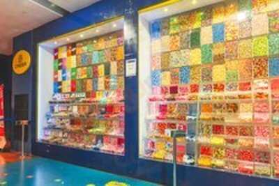 Manoteras Cines & Restaurantes