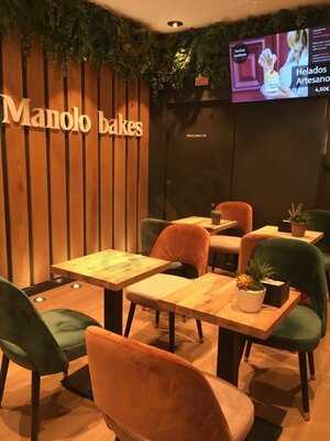 Manolo Bakes