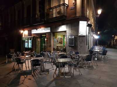 Cerveceria Restaurante Doña Juana Sll