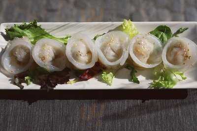 Poco A Poco Café & Bar