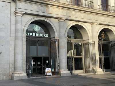Starbucks Teatro Real
