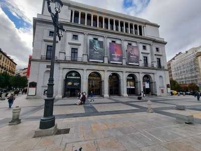 Starbucks Teatro Real