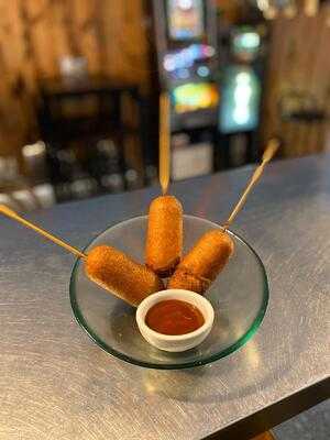 Los Chikis Cerveceria